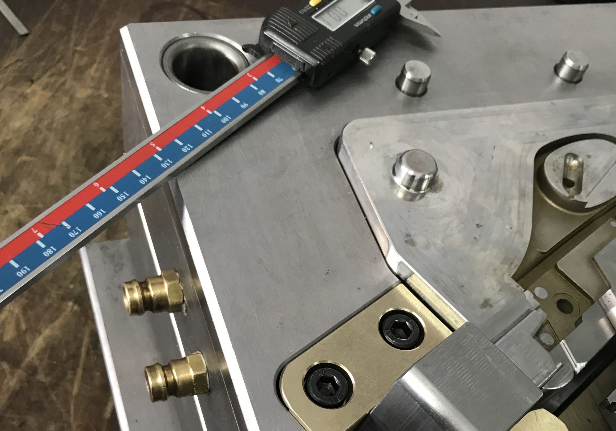 Plastik Enjeksiyon Kalıp Tasarımı ve Hassas Kalıp İmalatı